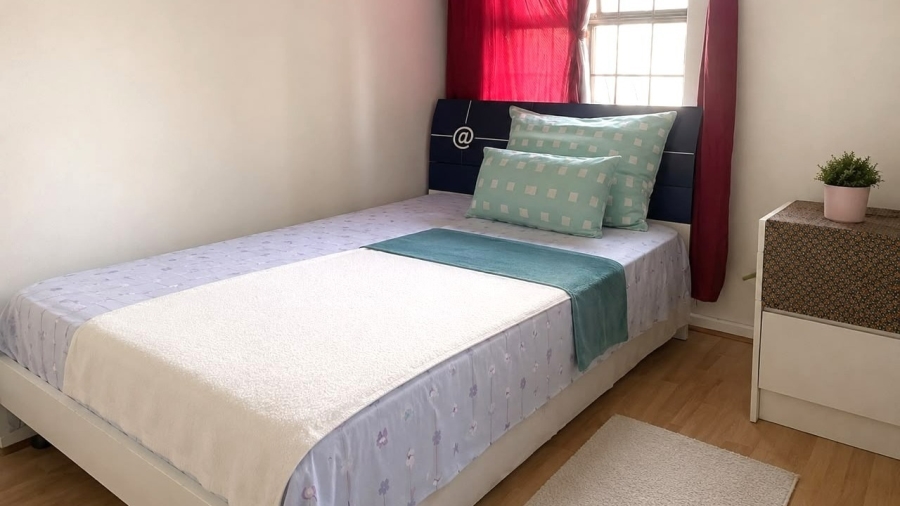 2 Bedroom Property for Sale in Parklands Western Cape